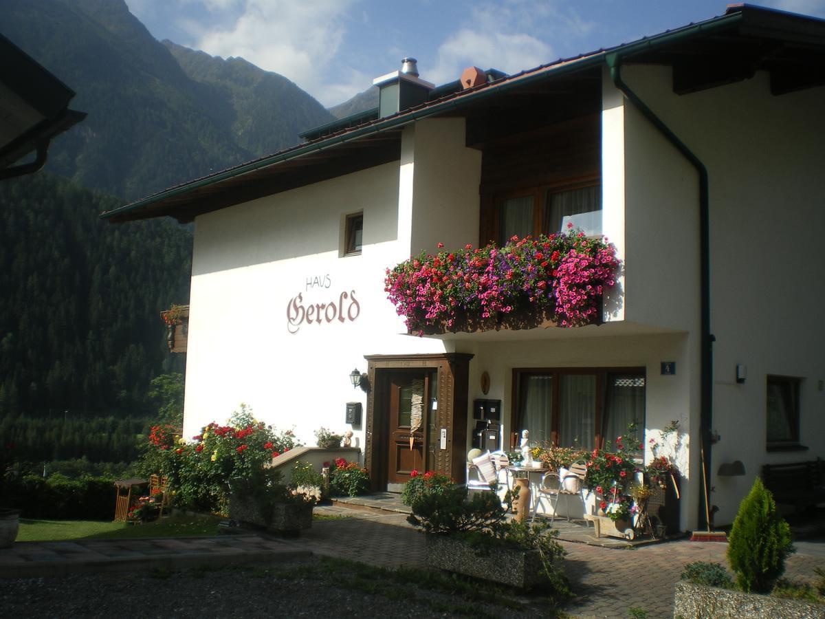 Haus Gerold Hotel Oetz Kültér fotó